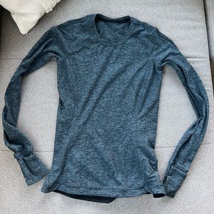 Lululemon Long Sleeve Technical Shirt Size 6